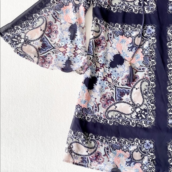 VINCE Camuto Paisley Dress - Picture 10 of 12